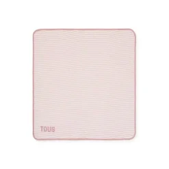 Baby blanket in Classic pink