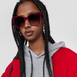 Burgundy-colored bear Sunglasses Square Bear
