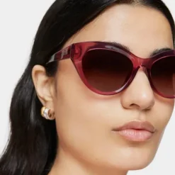 Burgundy-colored Sunglasses TOUS Butterfly