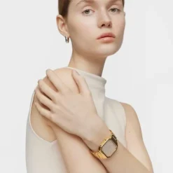 Digital Watch with gold-colored IPG steel bracelet and case with LEDs D-BEAR