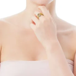 Gold Icon Mesh Ring in Gold with Diamonds