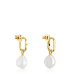 Hold Oval short gold Earrings with cultured pearls