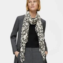 Kaos Scarf