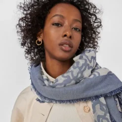 Kaos Scarf