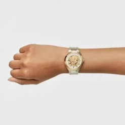 Karat Round Analogue watch in gold-colored IPG steel with a steel wristband