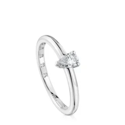 Platinum solitaire Ring with pear-cut, laboratory grown diamond Les Classiques LGD