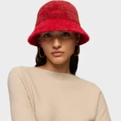 Red Beanie TOUS Fluffy