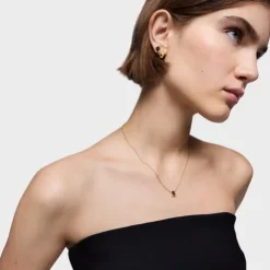 Short 18kt gold plating over silver with onyx bear motif Necklace Color Bear