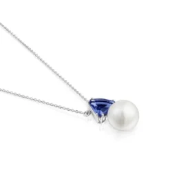 Short white gold Necklace with iolite and cultured pearl Ivette