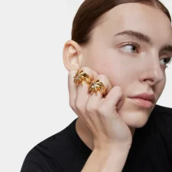 Signet ring with 18kt gold plating over silver and prasiolite Galia