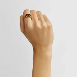 Signet ring with 18kt gold plating over silver and onyx TOUS MANIFESTO