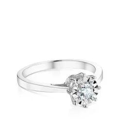 White gold Les Classiques Ring with large Diamond rosette. 0,20ct