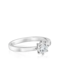 White gold TOUS Les Classiques Ring with small Diamond rosette. 0,10ct